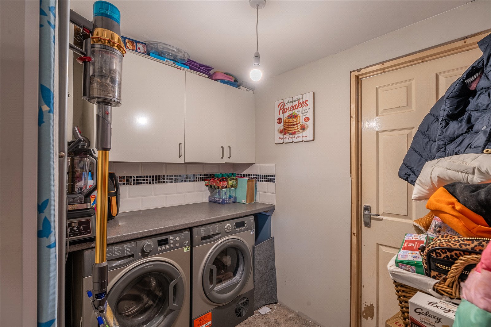 Brook Close, Coven, Wolverhampton, WV9 - DB Roberts