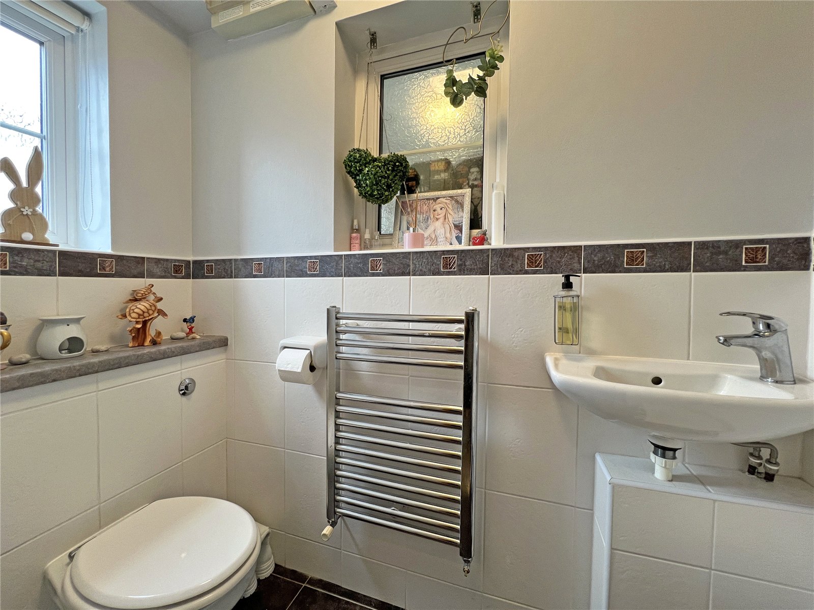 Ferndale Drive, Priorslee, Telford, TF2 - DB Roberts