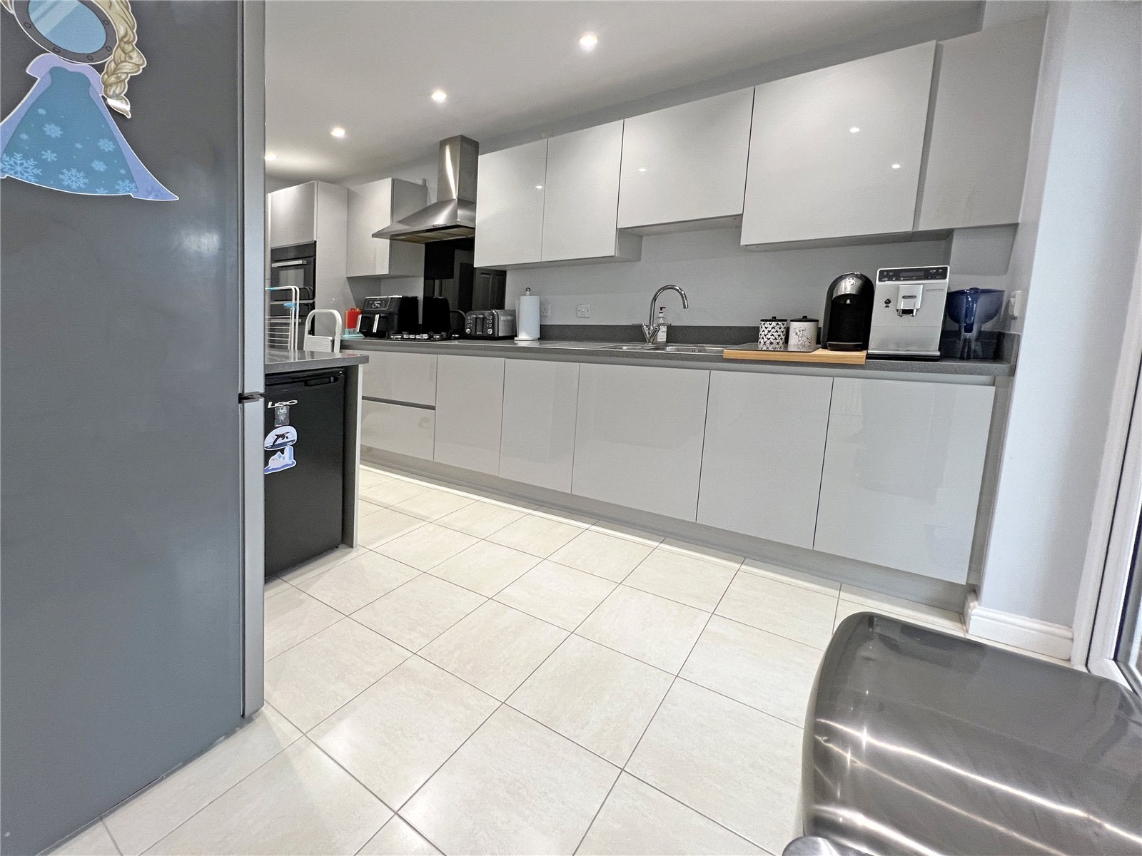 Ferndale Drive, Priorslee, Telford, TF2 - DB Roberts