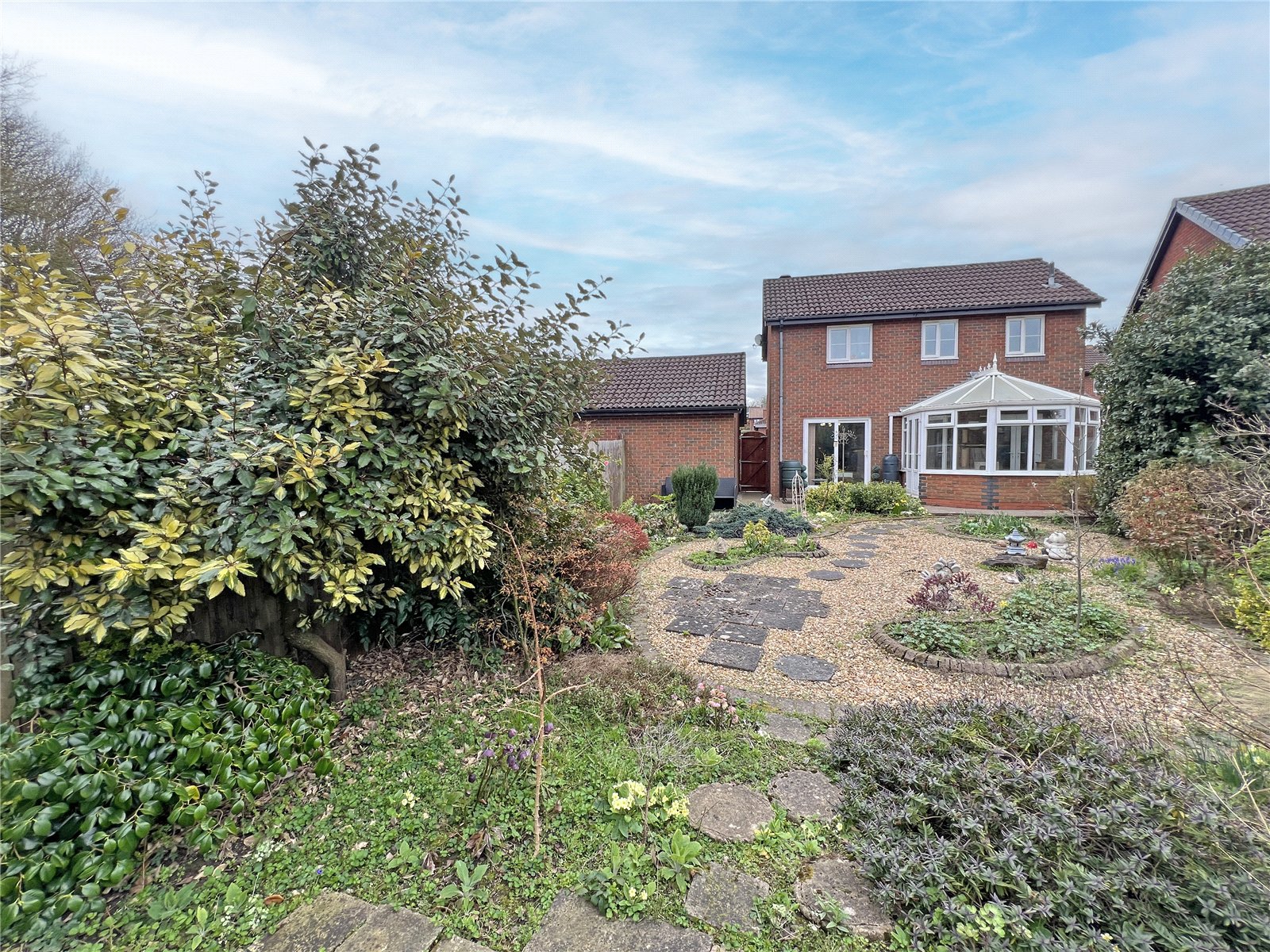 Ferndale Drive, Priorslee, Telford, TF2 - DB Roberts