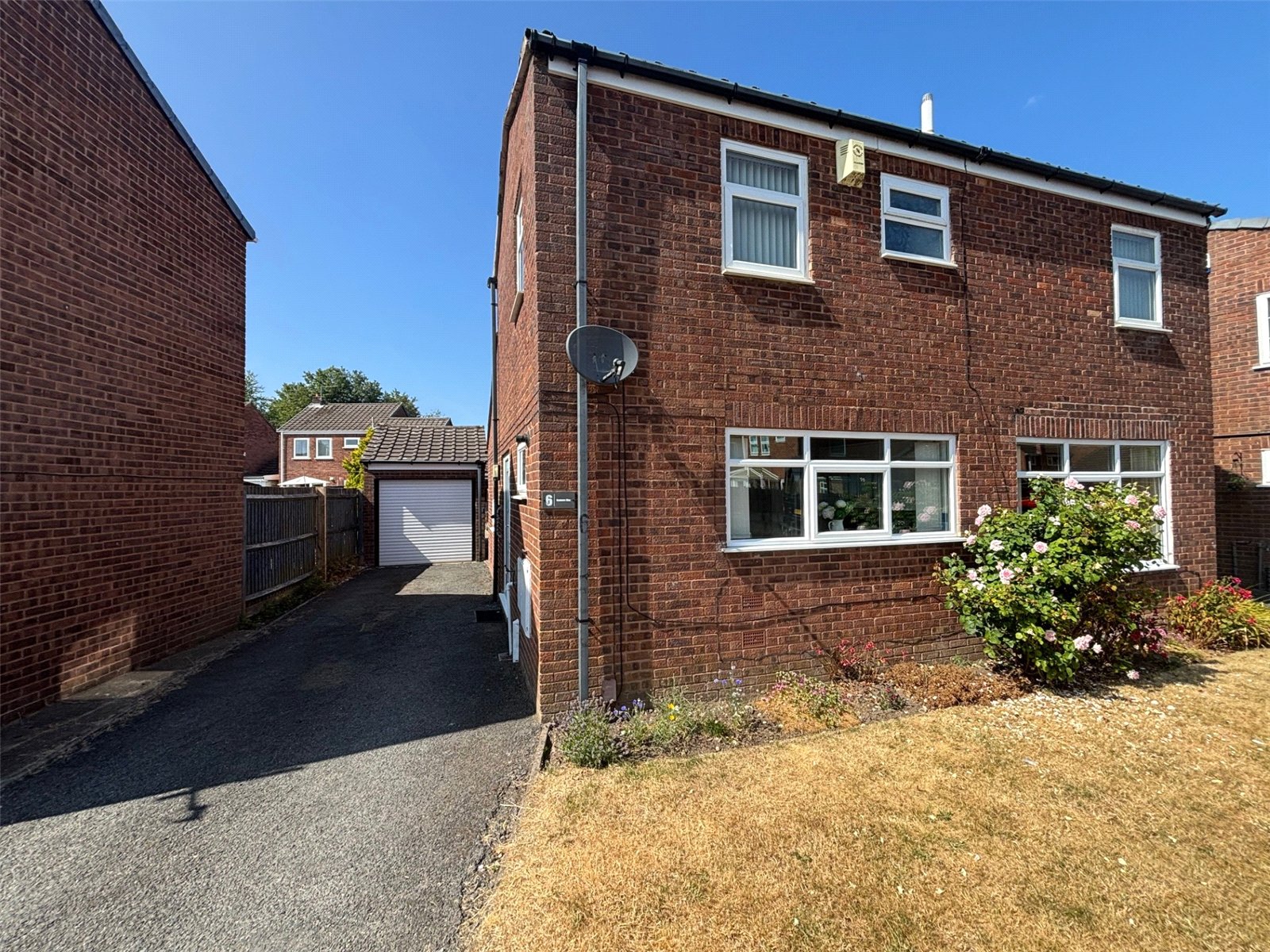Duxmore Way, Dawley, Telford, TF4 - DB Roberts