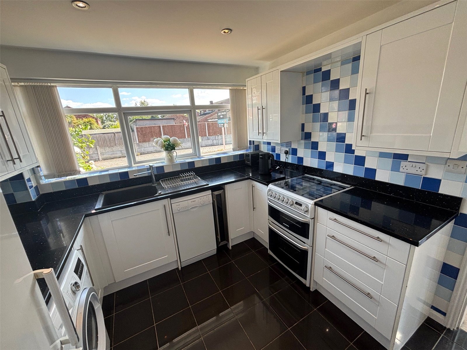 Duxmore Way, Dawley, Telford, TF4 - DB Roberts