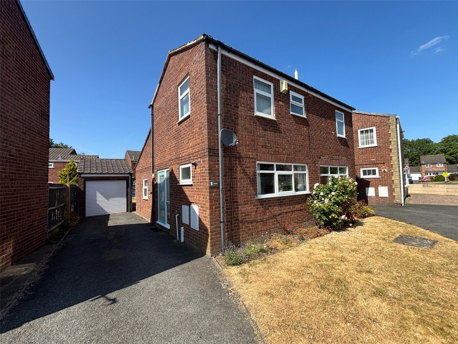 Duxmore Way, Dawley, Telford, TF4 - DB Roberts