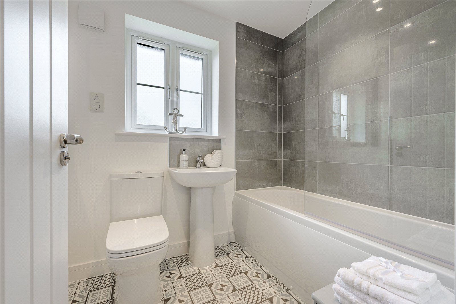 Leahays Way, Allscott, Telford, TF6 - DB Roberts