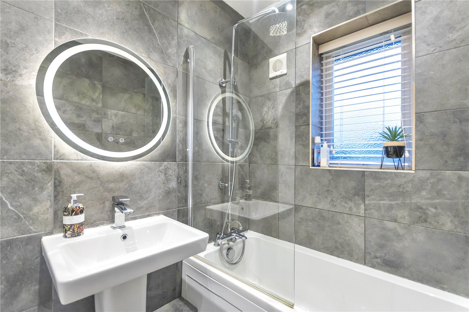 Albert Road, Sundorne, Shrewsbury, SY1 - DB Roberts