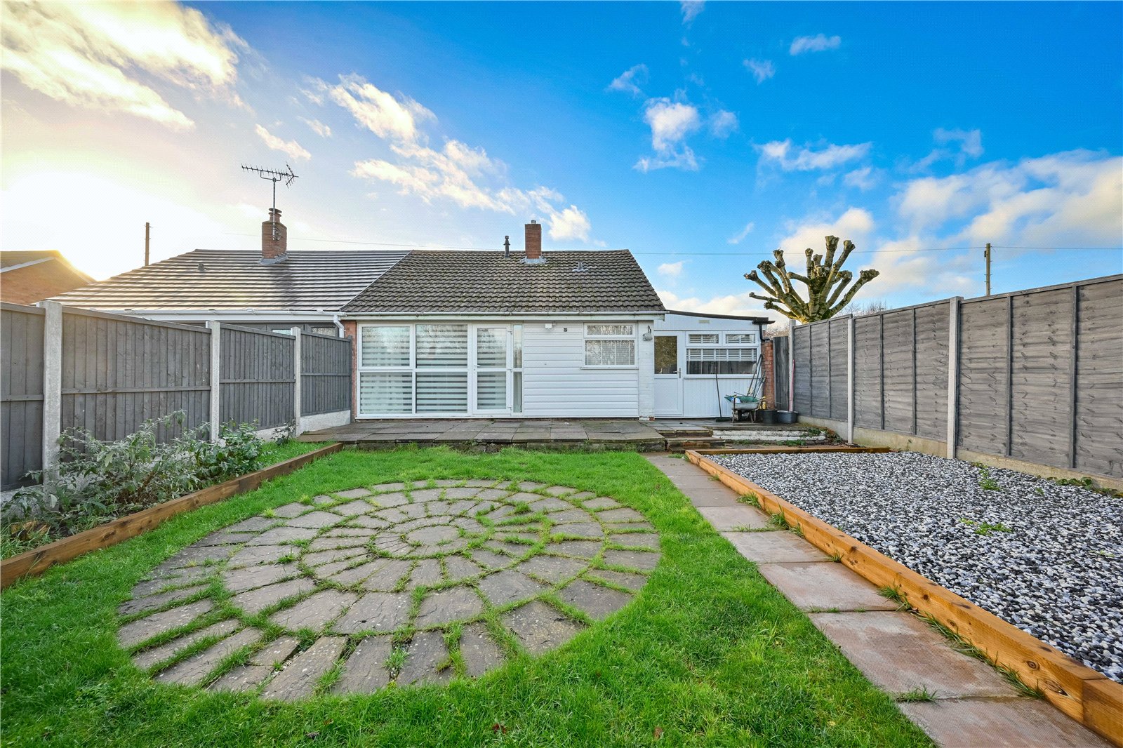 Downfield Grove, Parkside, Stafford, ST16 - DB Roberts