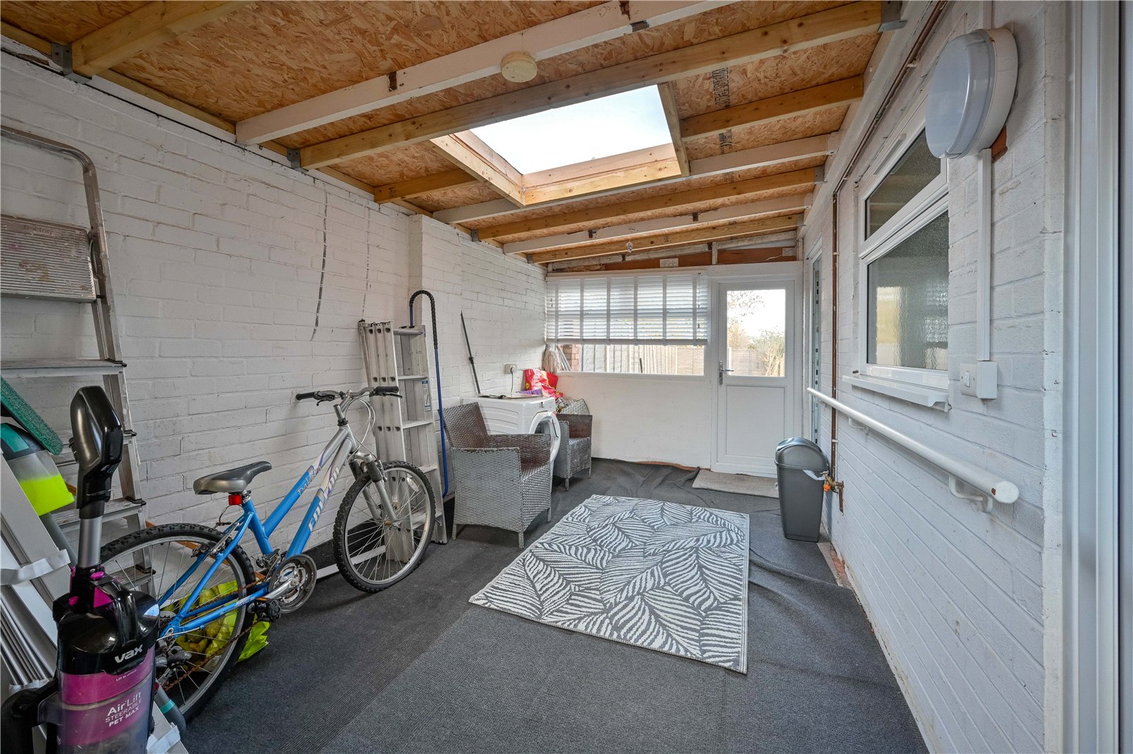 Downfield Grove, Parkside, Stafford, ST16 - DB Roberts