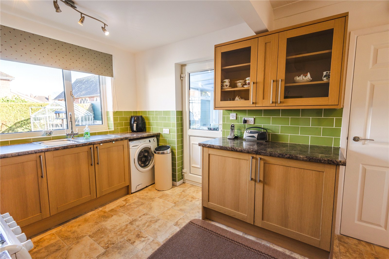 Elmsdale Crescent, Admaston, Telford, TF5 - DB Roberts