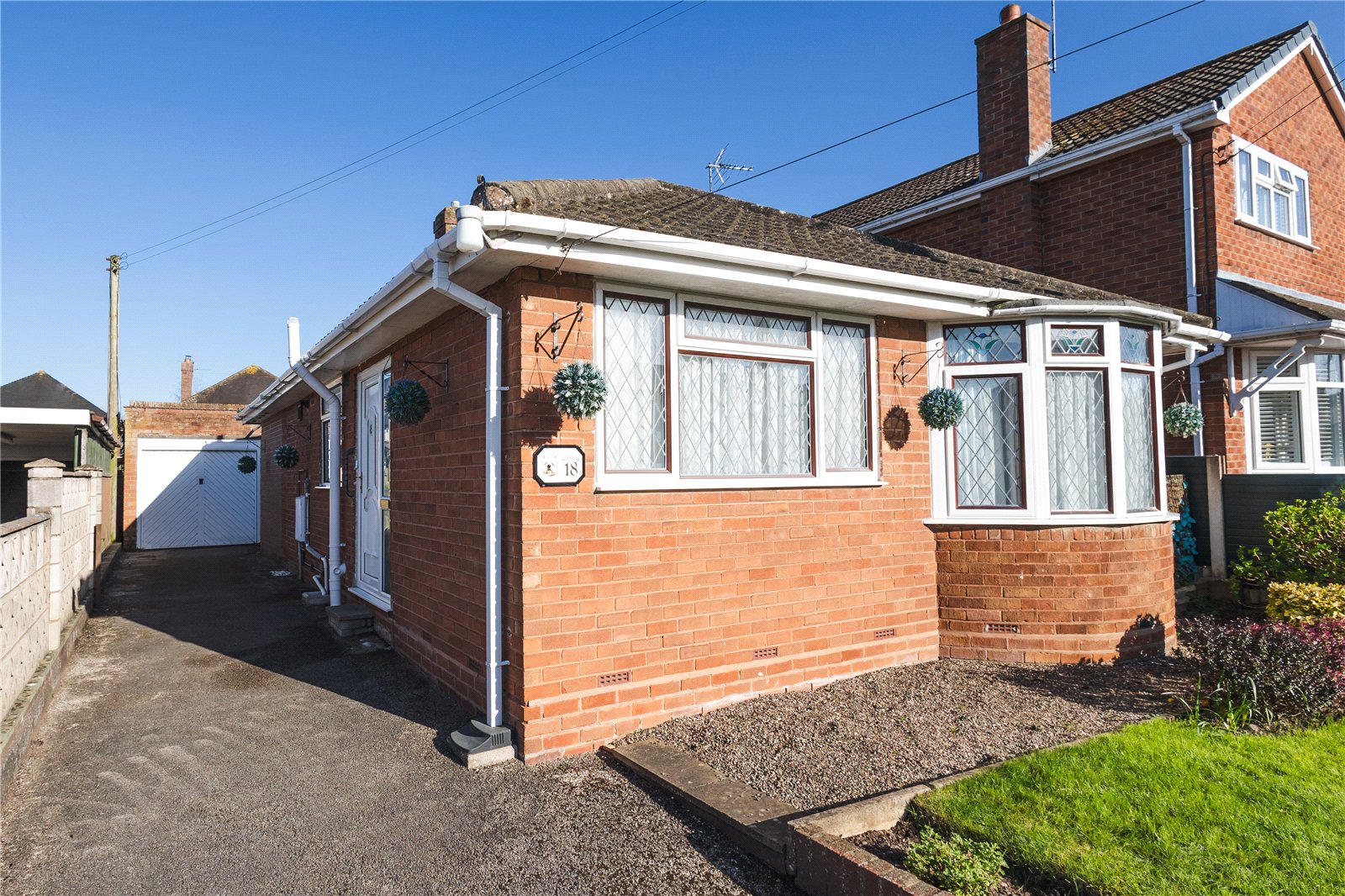 Elmsdale Crescent, Admaston, Telford, TF5 - DB Roberts