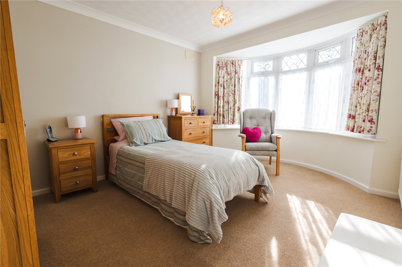 Elmsdale Crescent, Admaston, Telford, TF5 - DB Roberts
