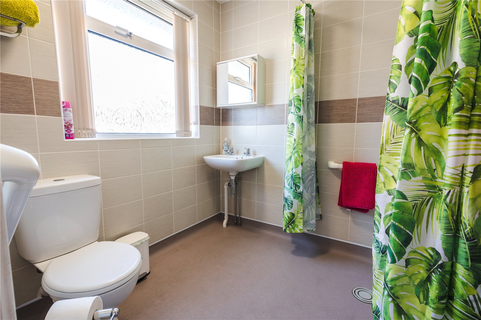 Elmsdale Crescent, Admaston, Telford, TF5 - DB Roberts