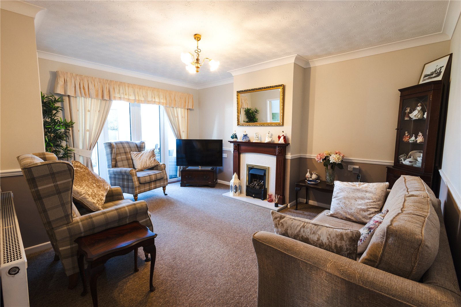 Elmsdale Crescent, Admaston, Telford, TF5 - DB Roberts