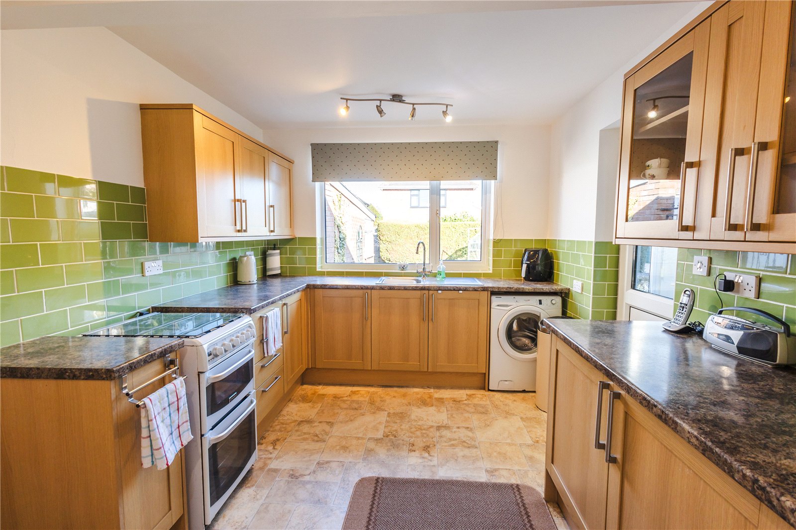 Elmsdale Crescent, Admaston, Telford, TF5 - DB Roberts