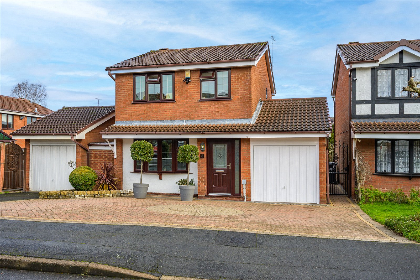 Elwells Close, Bilston, West Midlands, WV14 - DB Roberts