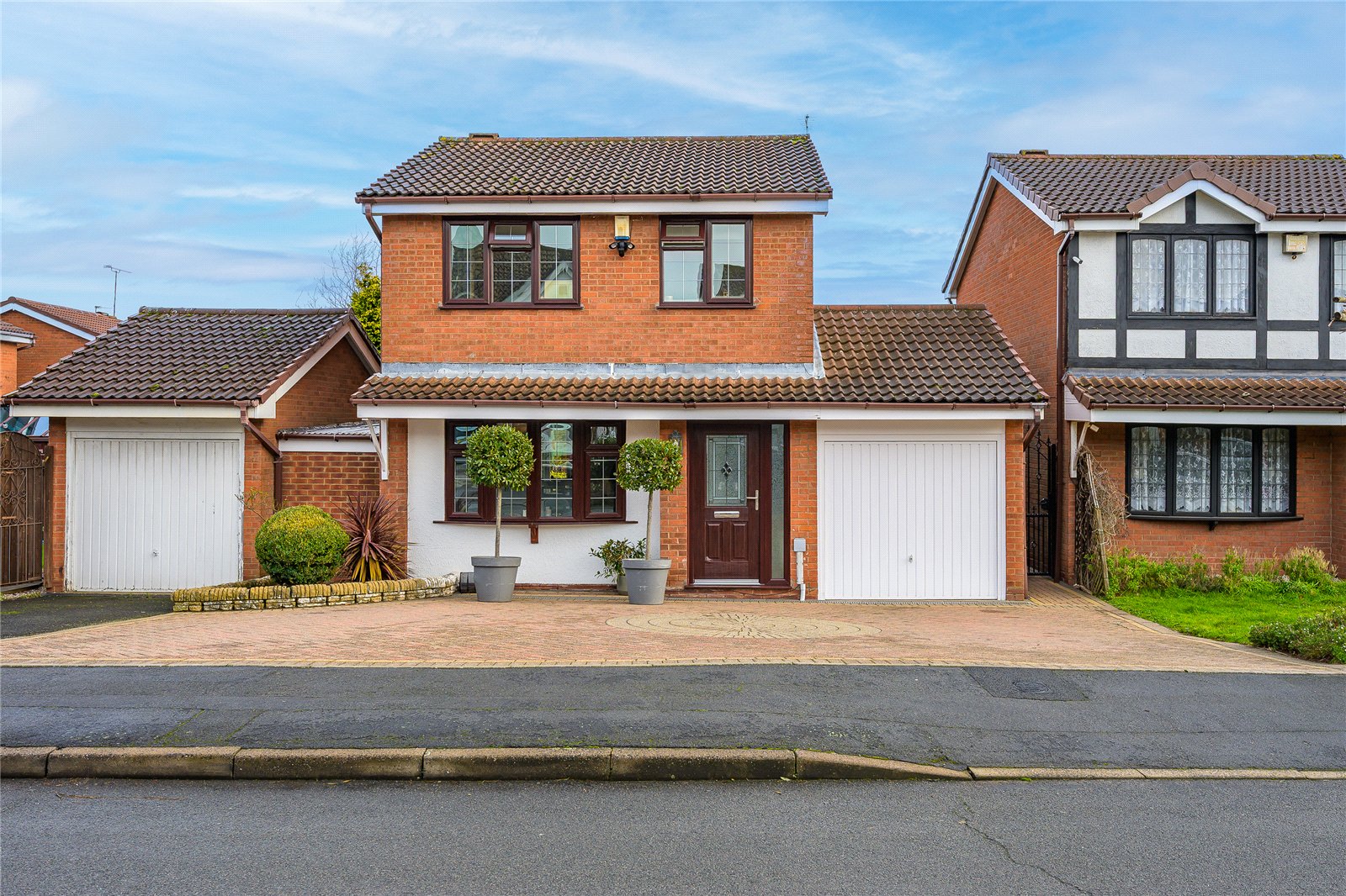 Elwells Close, Bilston, West Midlands, WV14 - DB Roberts