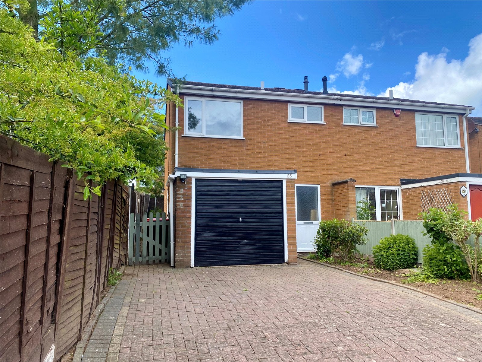 Selkirk Drive, Sutton Hill, Telford, TF7 - DB Roberts