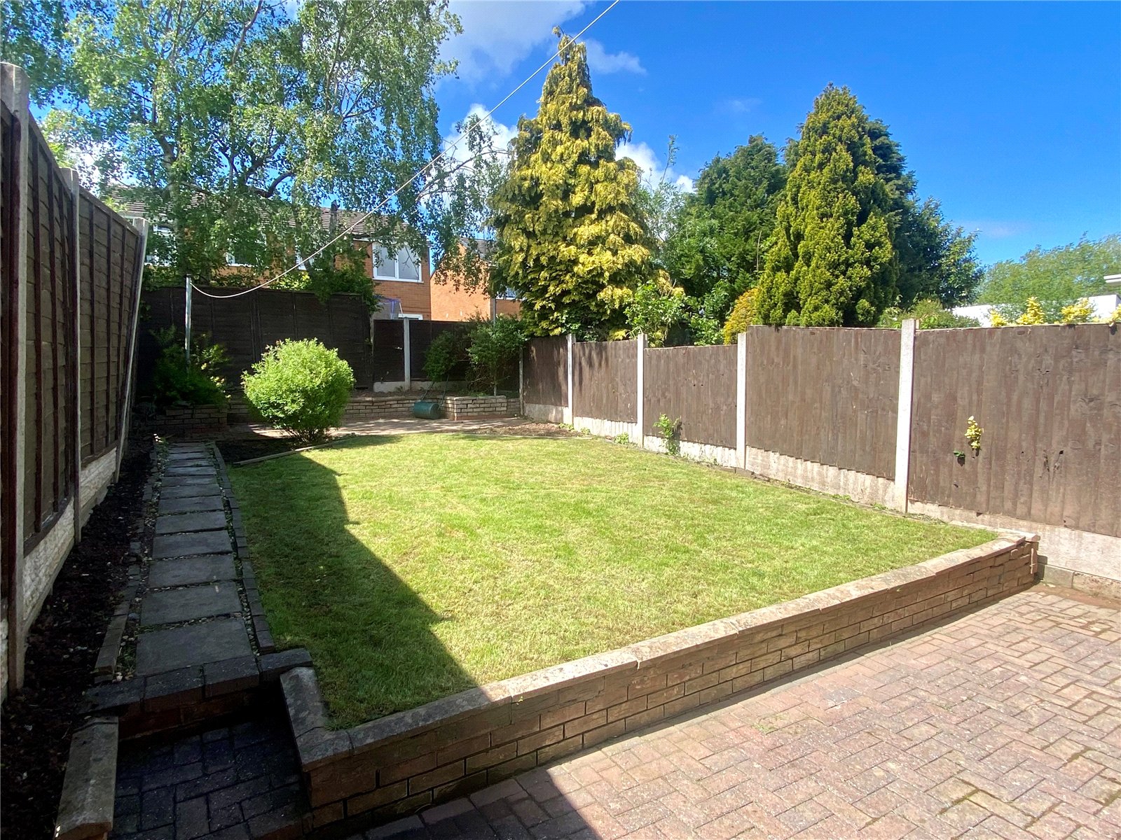 Selkirk Drive, Sutton Hill, Telford, TF7 - DB Roberts