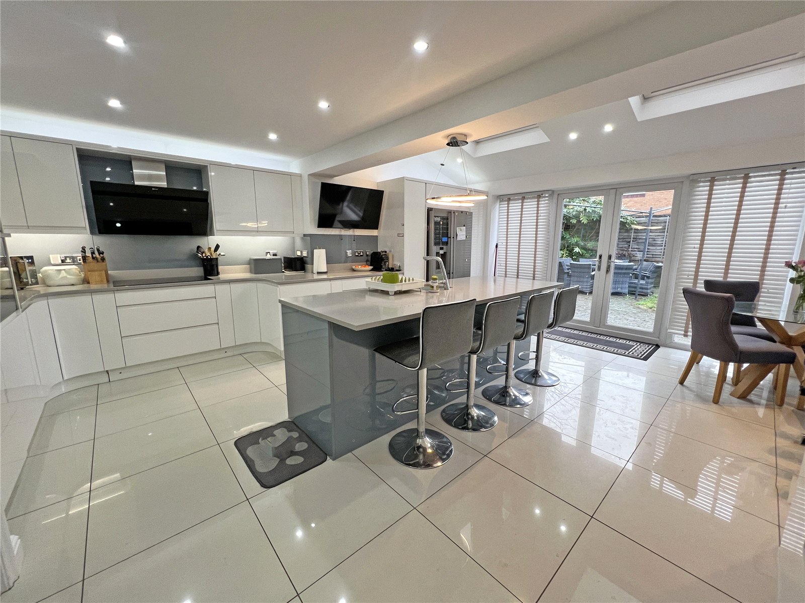 Eltham Drive, Priorslee, Telford, TF2 - DB Roberts
