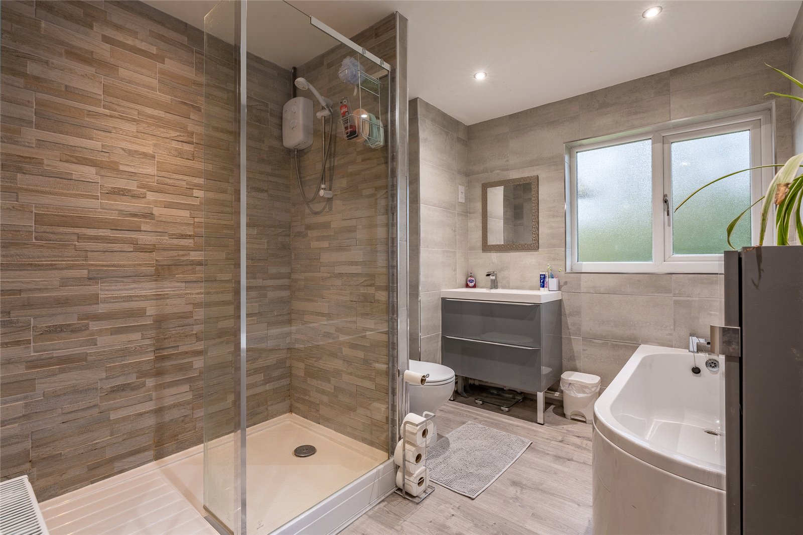 Ferndale Drive, Priorslee, Telford, TF2 - DB Roberts