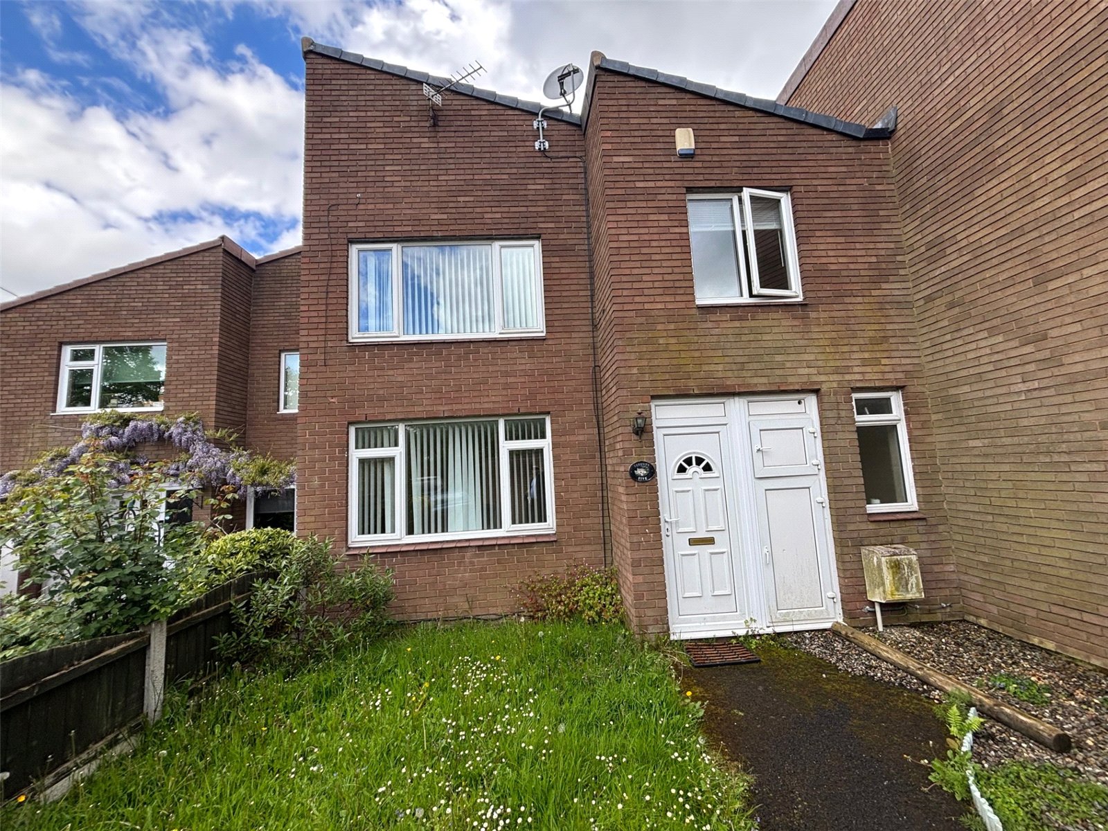 Deercote, Hollinswood, Telford, TF3 - DB Roberts