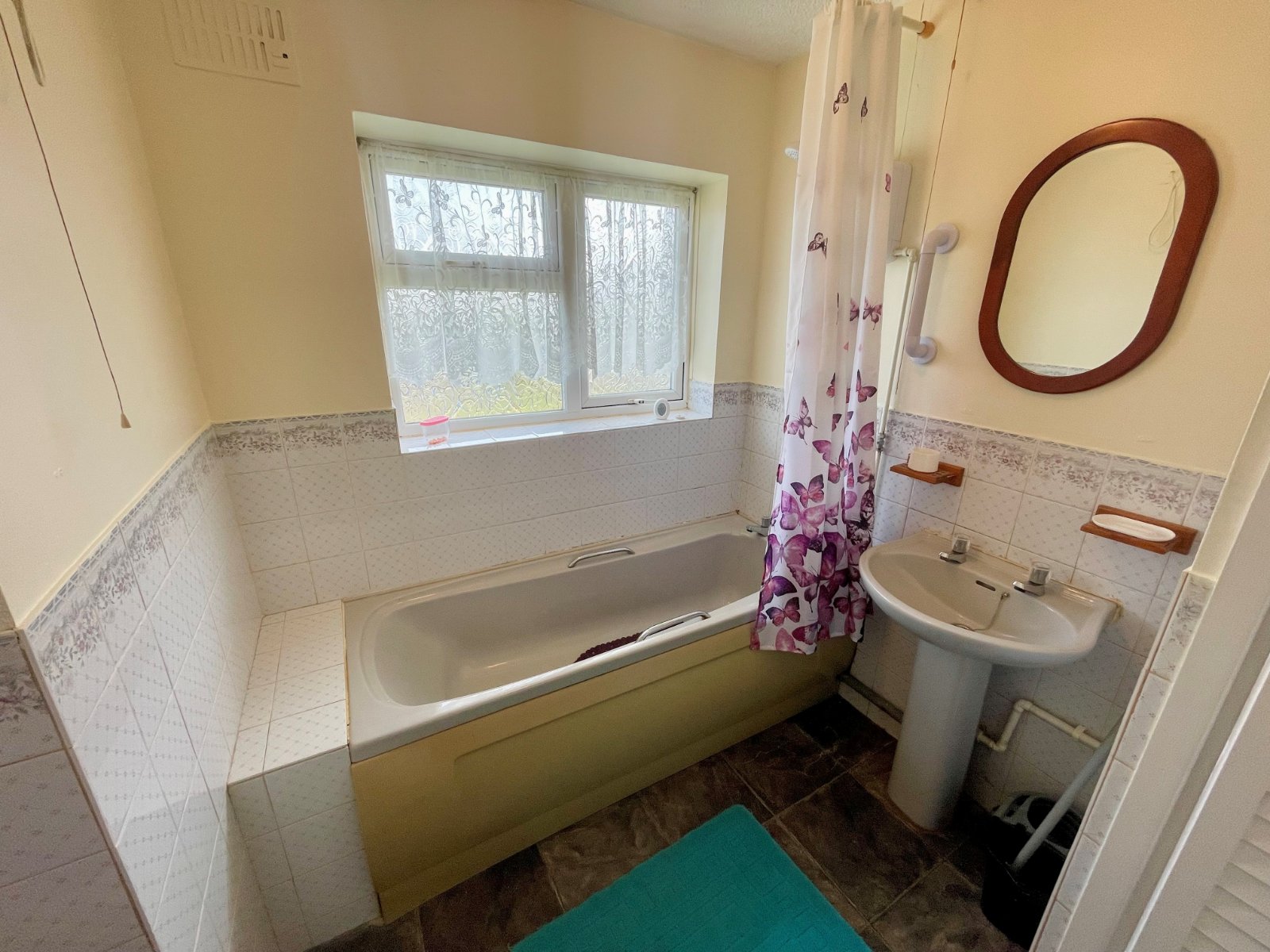Sutton Court, Dovedale, Wolverhampton, WV4 - DB Roberts
