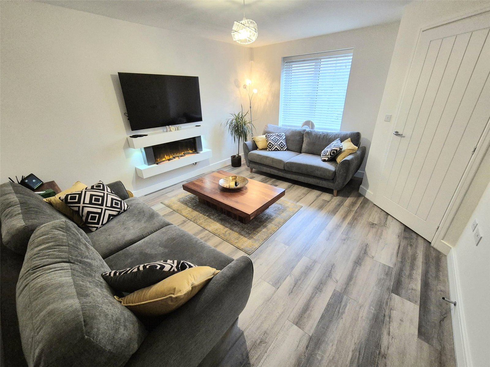 Husselbee Crescent, Lawley Bank, Telford, TF4 - DB Roberts