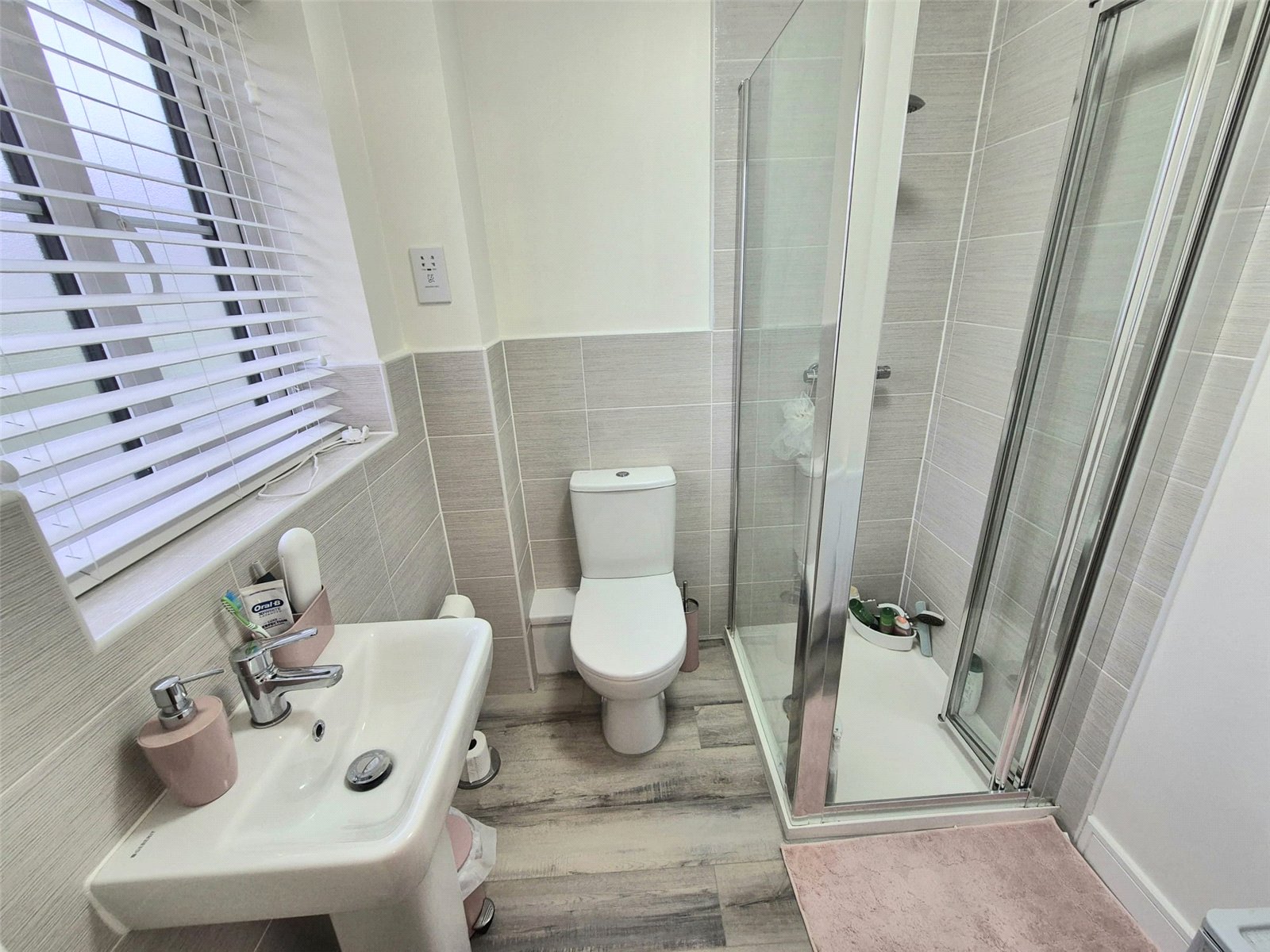 Husselbee Crescent, Lawley Bank, Telford, TF4 - DB Roberts