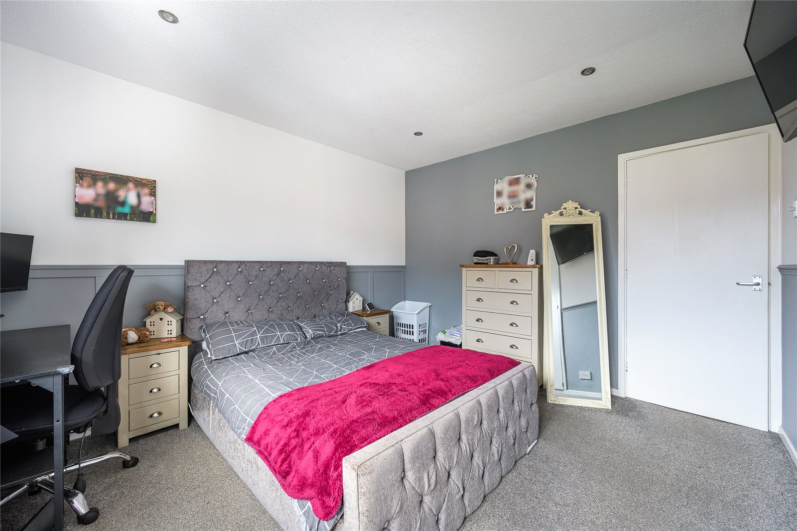 Walker Crescent, St. Georges, Telford, TF2 - DB Roberts