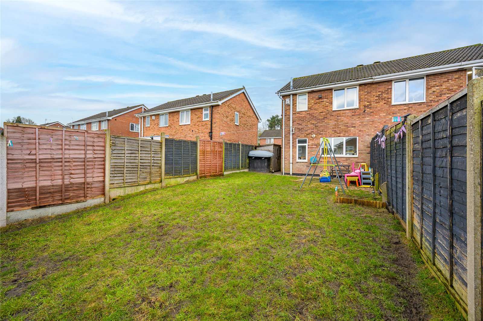 Walker Crescent, St. Georges, Telford, TF2 - DB Roberts