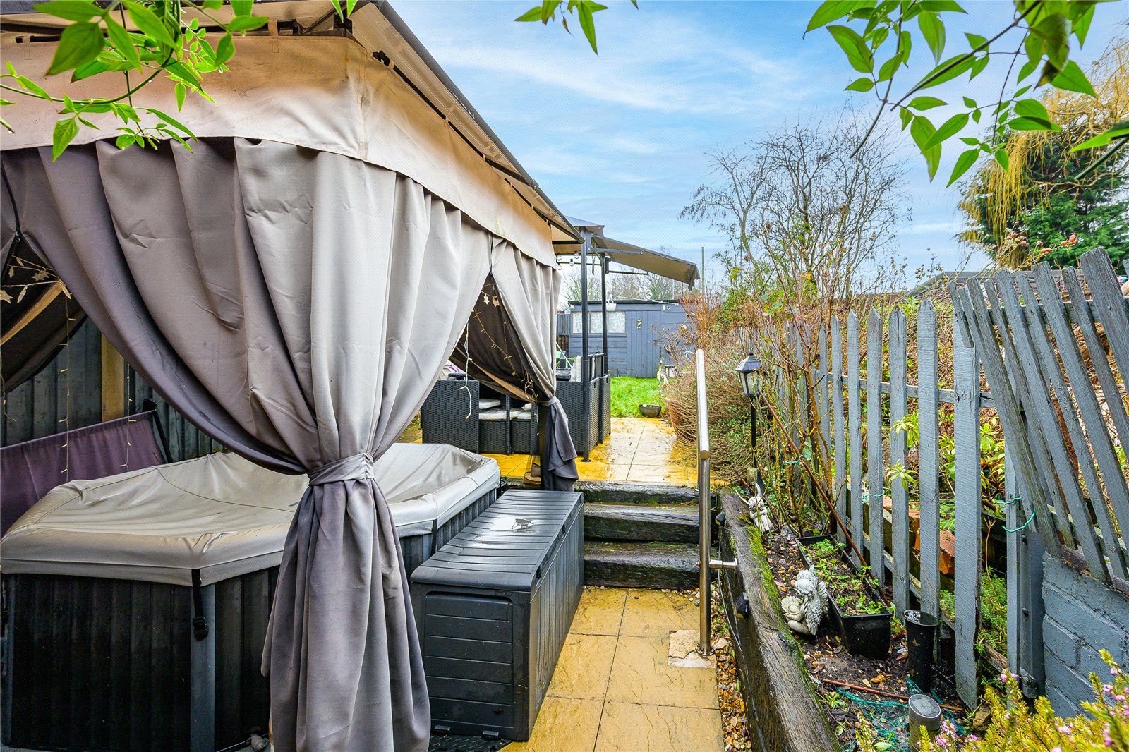 Waverley Road, Wednesbury, Walsall, WS10 - DB Roberts