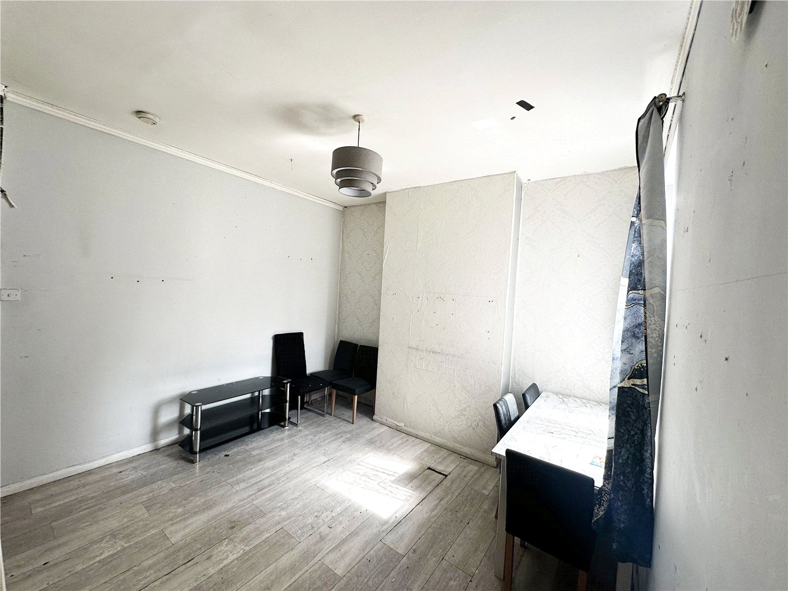 Francis Street, Dunstall Hill, Wolverhampton, WV1 - DB Roberts
