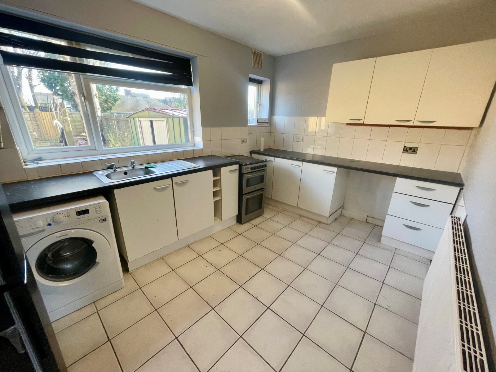 Cadle Road, Wolverhampton, West Midlands, WV10 - DB Roberts
