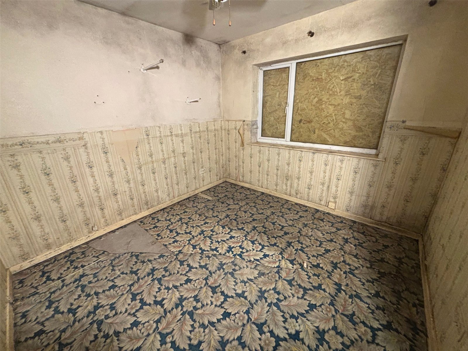 Withington Close, Oakengates, Telford, TF2 - DB Roberts