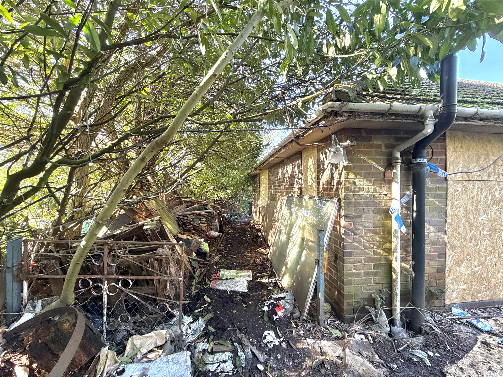 Withington Close, Oakengates, Telford, TF2 - DB Roberts