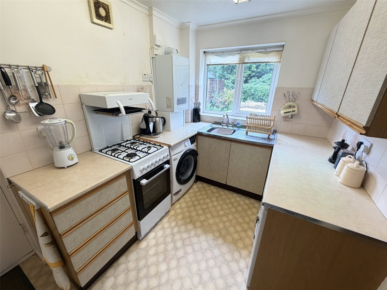 Abbotts Close, Wombridge, Telford, TF2 - DB Roberts