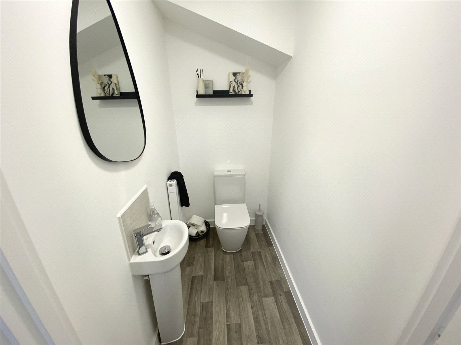 John Jaundrell Close, Priorslee, Telford, TF2 - DB Roberts