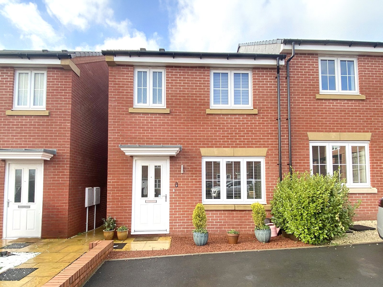 John Jaundrell Close, Priorslee, Telford, TF2 - DB Roberts