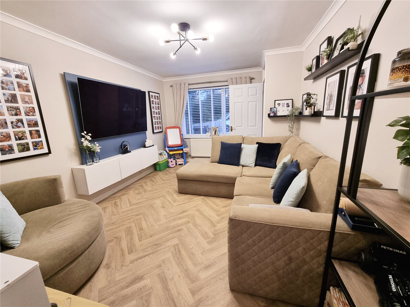 Hawthorne Close, Ketley Bank, Telford, TF2 - DB Roberts