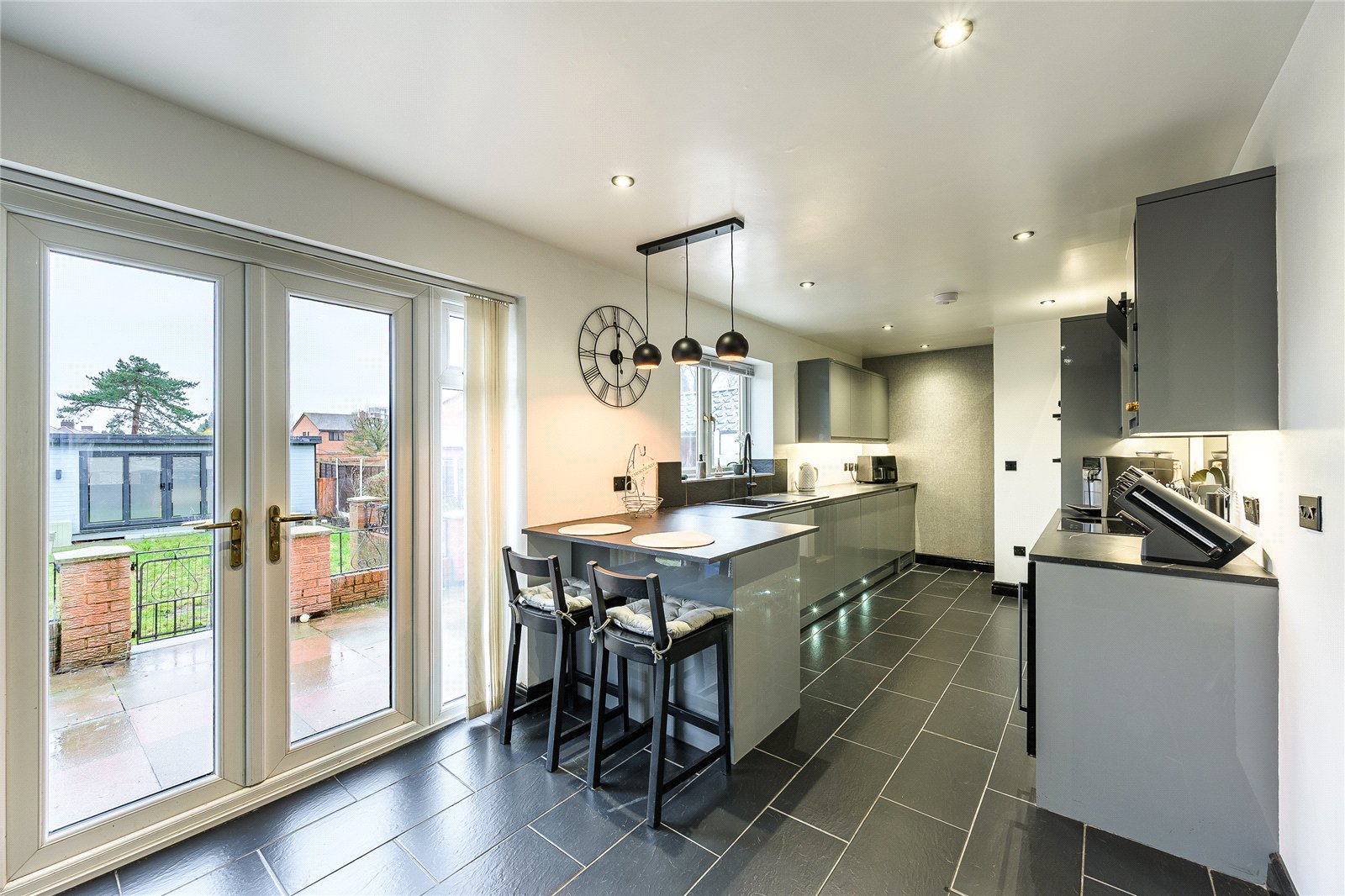 Winchester Road, Fordhouses, Wolverhampton, WV10 - DB Roberts