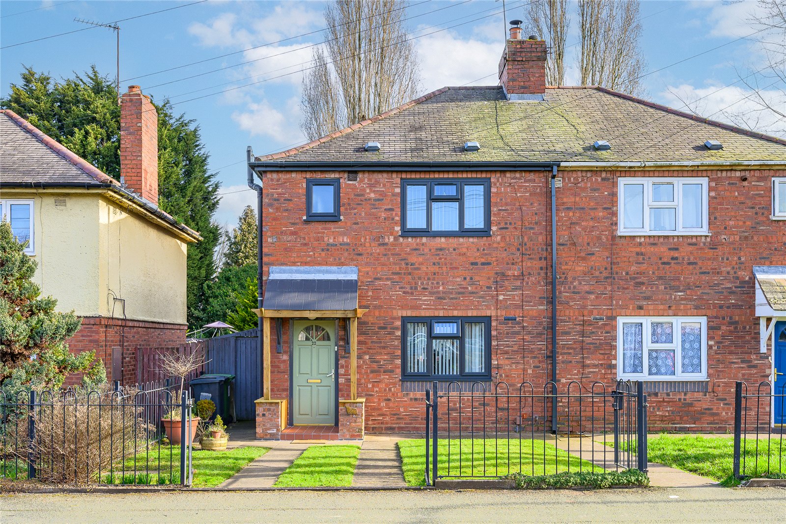 Burton Road, Heath Town, Wolverhampton, WV10 - DB Roberts