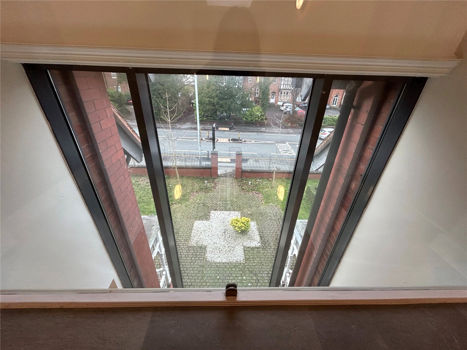 Apartment 18, Balfour Crescent, Tettenhall, Wolverhampton, WV6 - DB Roberts
