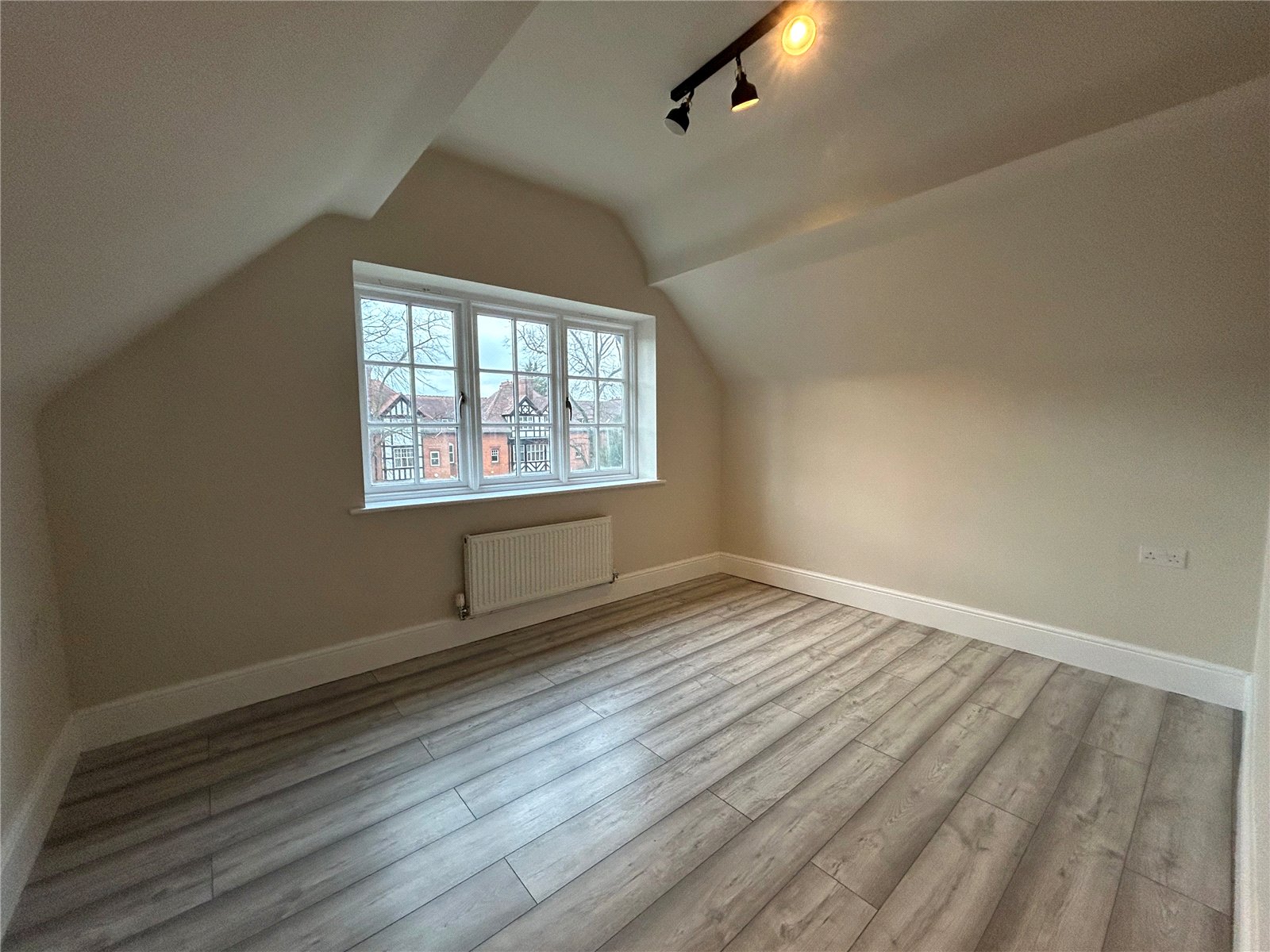 Apartment 18, Balfour Crescent, Tettenhall, Wolverhampton, WV6 - DB Roberts