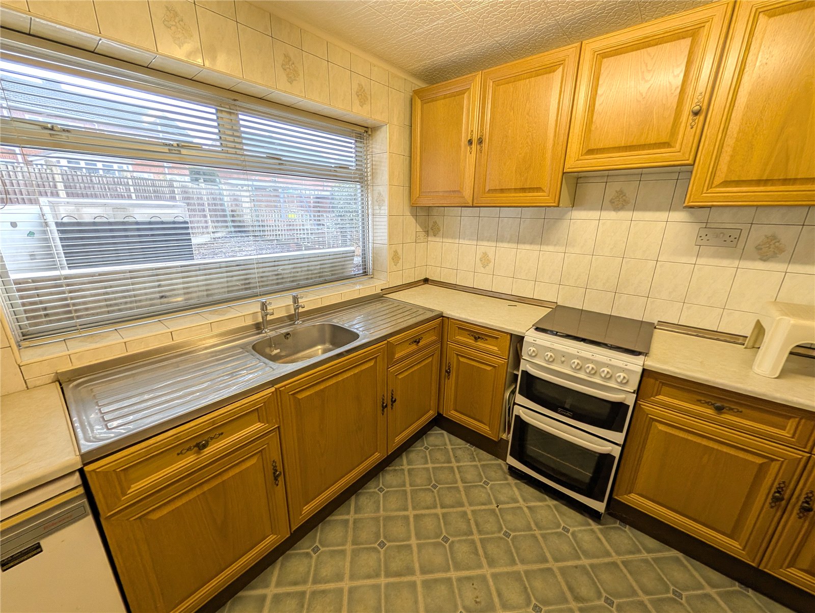 Lyndhurst Drive, Trench, Telford, TF2 - DB Roberts