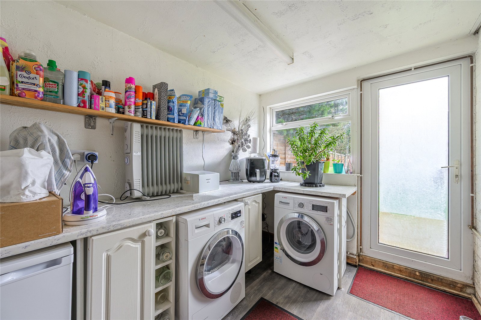 Brookdale Drive, Penn, Wolverhampton, WV4 - DB Roberts