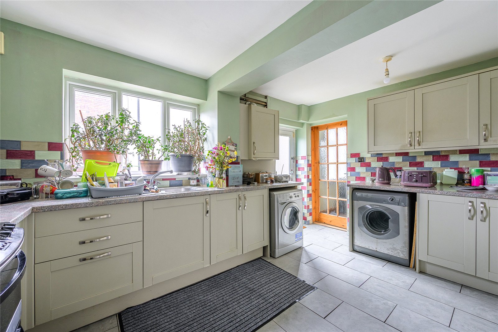 Woodfield Avenue, Penn, Wolverhampton, WV4 - DB Roberts