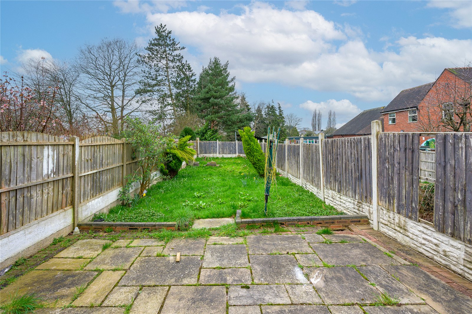 Woodfield Avenue, Penn, Wolverhampton, WV4 - DB Roberts