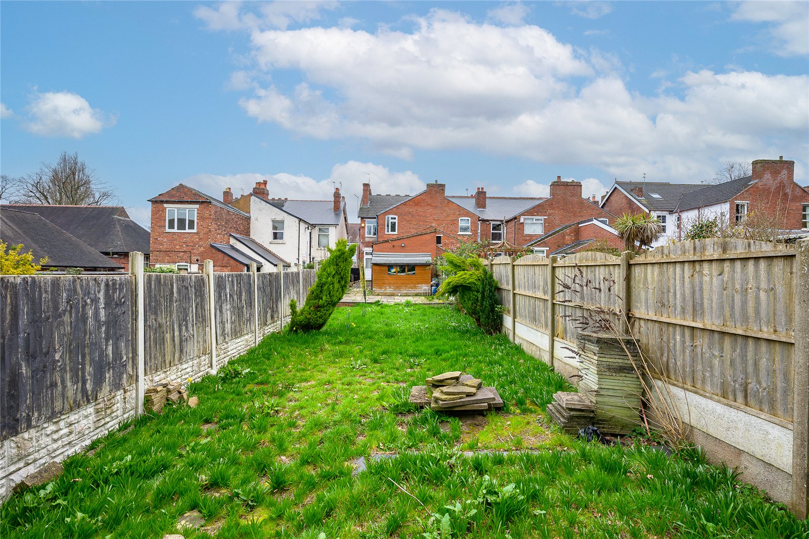 Woodfield Avenue, Penn, Wolverhampton, WV4 - DB Roberts