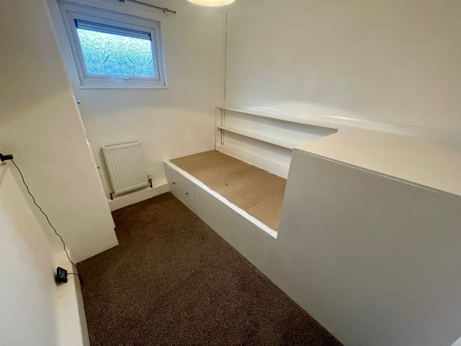 Forge Close, Pendeford, Wolverhampton, WV8 - DB Roberts