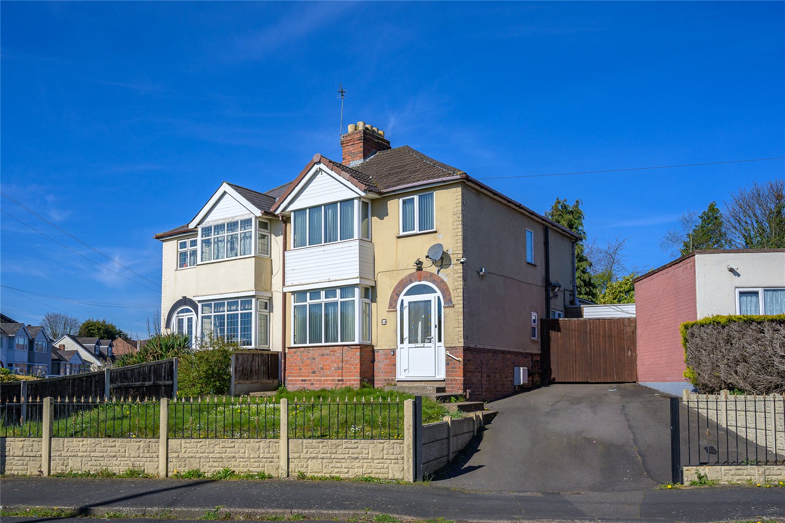 Uplands Avenue, Willenhall, Wolverhampton, WV13 - DB Roberts