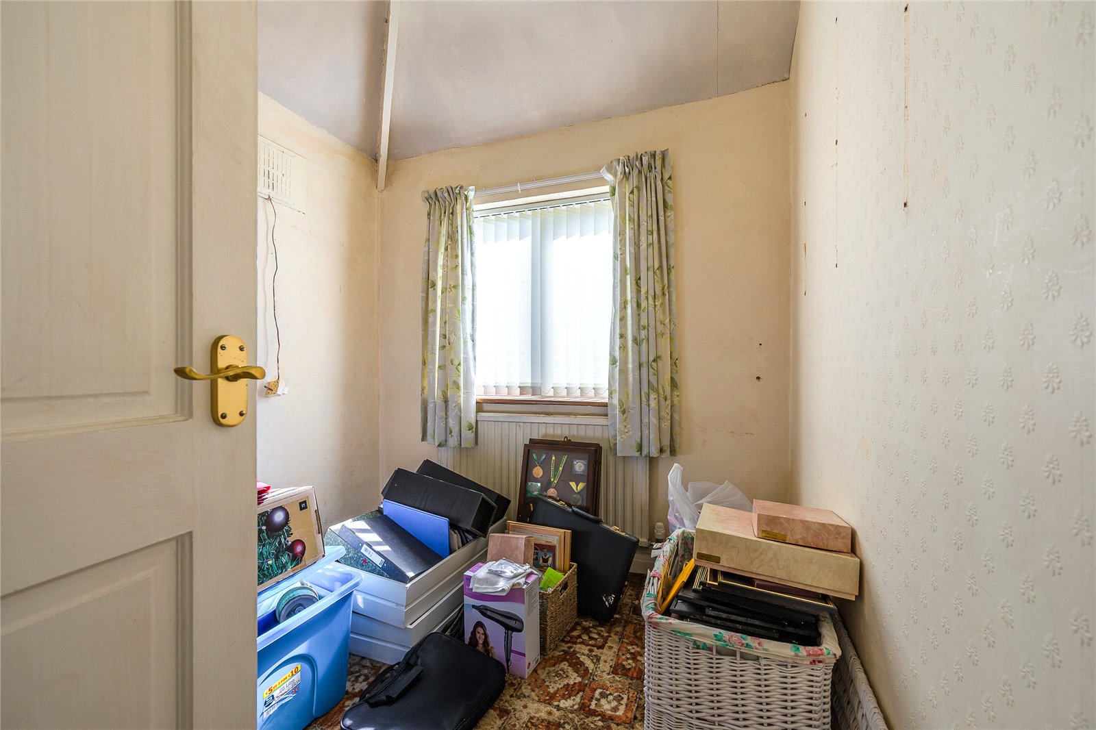 Uplands Avenue, Willenhall, Wolverhampton, WV13 - DB Roberts